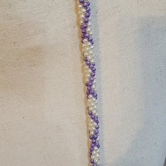 BB29 Vintage Purple & Faux Pearl Beaded Necklace - Picture 2 of 2